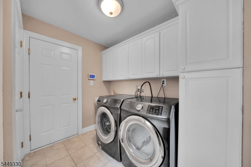4 Middlesworth Farm Road Long Valley, NJ 07853 - Photo 20 of 44 Gallery Image 20