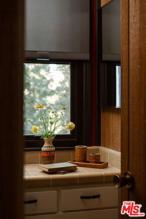 287 Grizzly Road Lake Arrowhead, CA 92352 - Photo 14 of 29