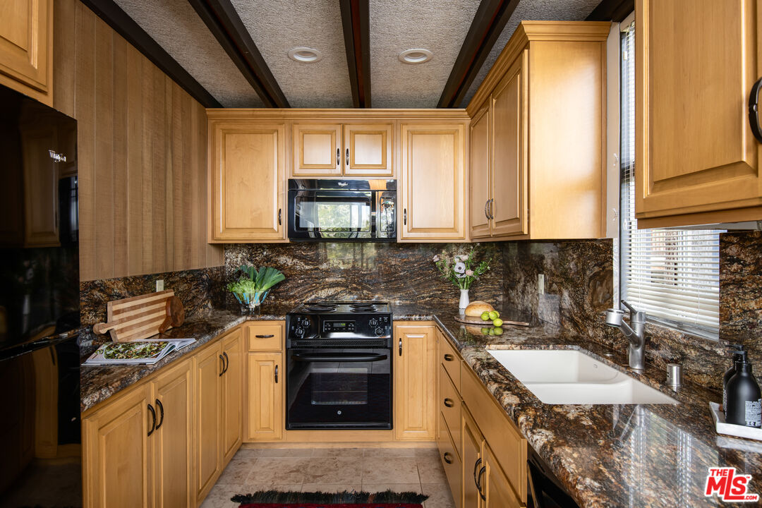 287 Grizzly Road Lake Arrowhead, CA 92352 - Photo 10 of 29