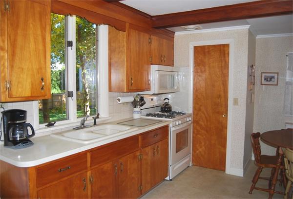 41 Harding Road Lexington, MA 02420 - Photo 7 of 15