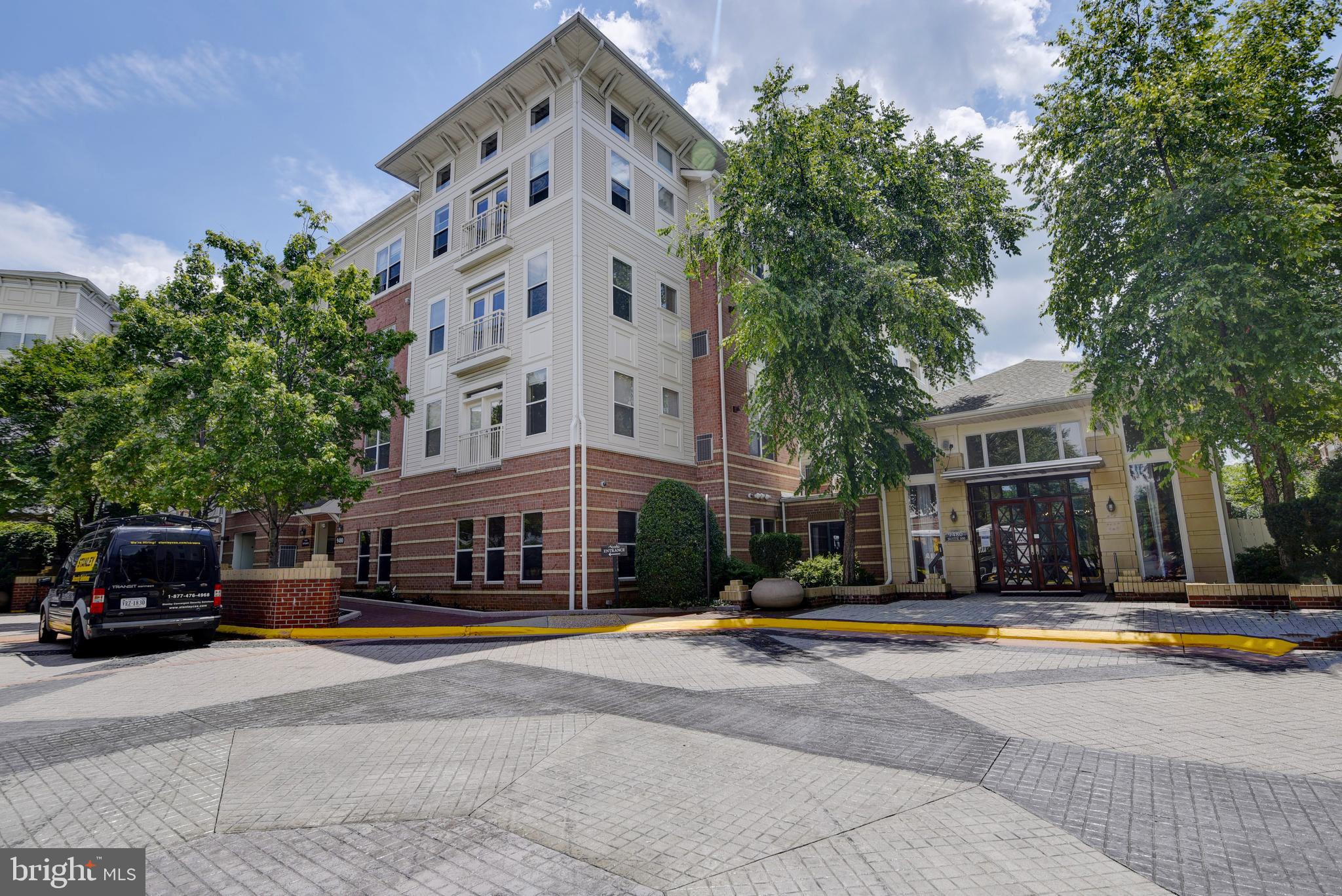 9480 Virginia Center Boulevard, Unit 437, Vienna, VA 22181 Compass
