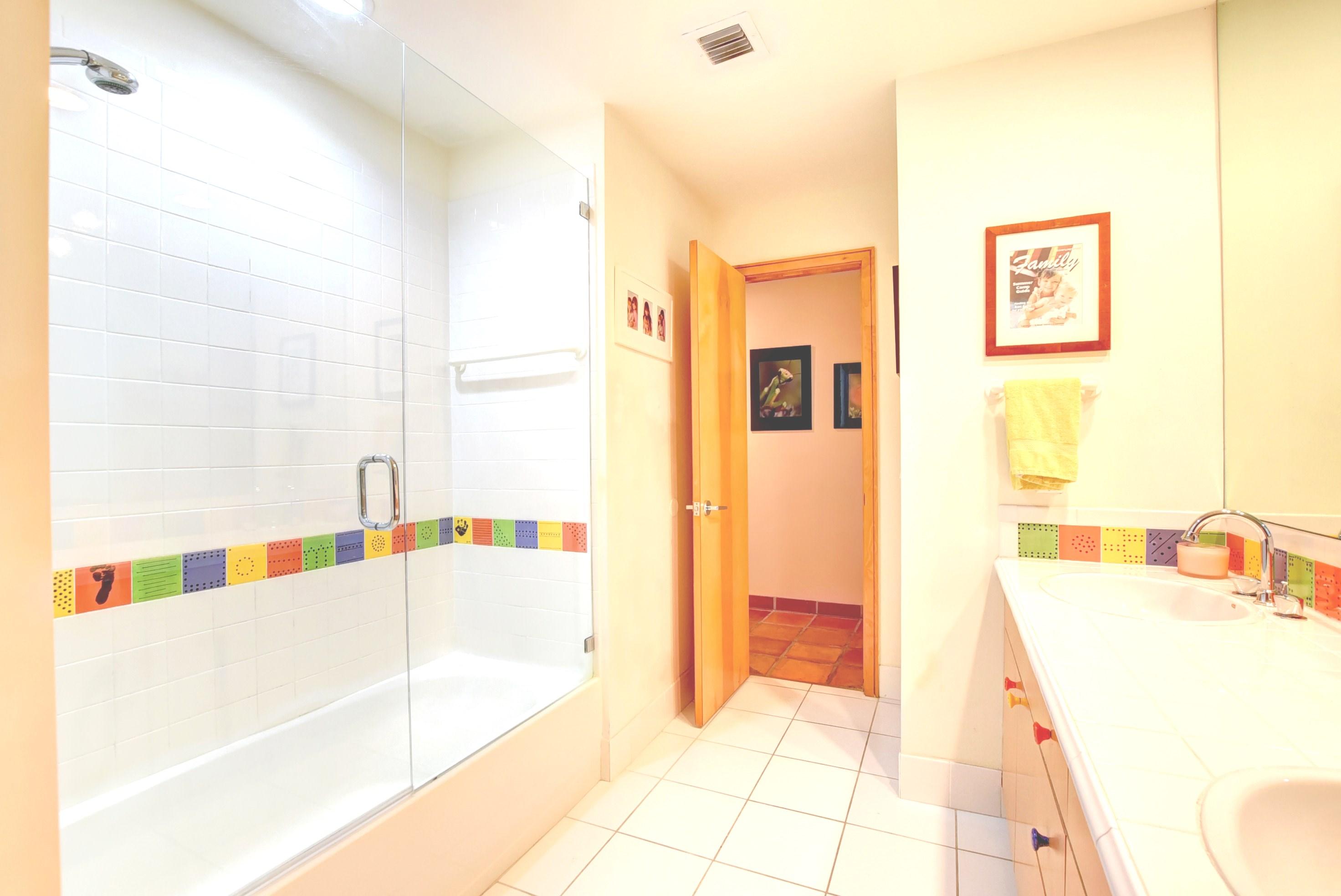 6761 Entrada Place Boca Raton, FL 33433 - Photo 49 of 69 a bathroom with a bathtub and a sink