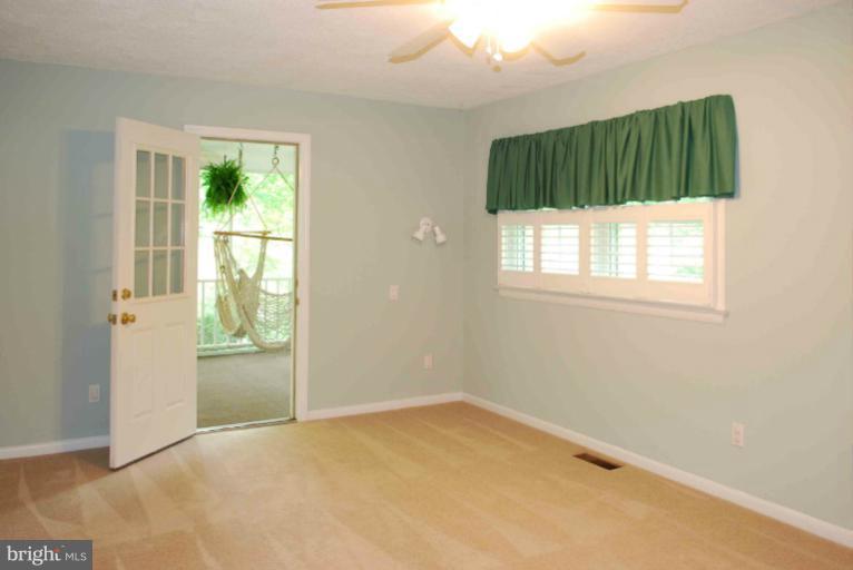 13436 Compton Road Clifton, VA 20124 - Photo 18 of 26 Bedroom