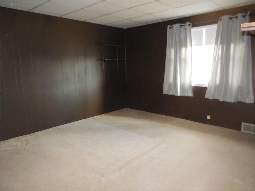 316 Highland Road Rochester, PA 15074 - Photo 20 of 31 an empty room with windows