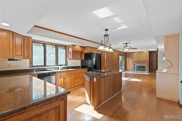 $385,000 | 912 Indian Hills Drive, St. Charles, MO 63301