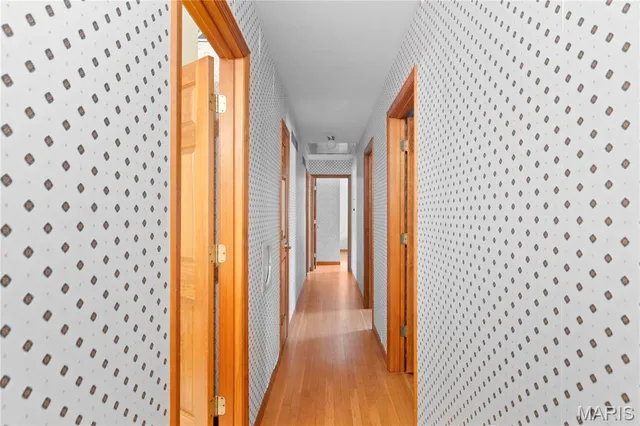 $385,000 | 912 Indian Hills Drive, St. Charles, MO 63301