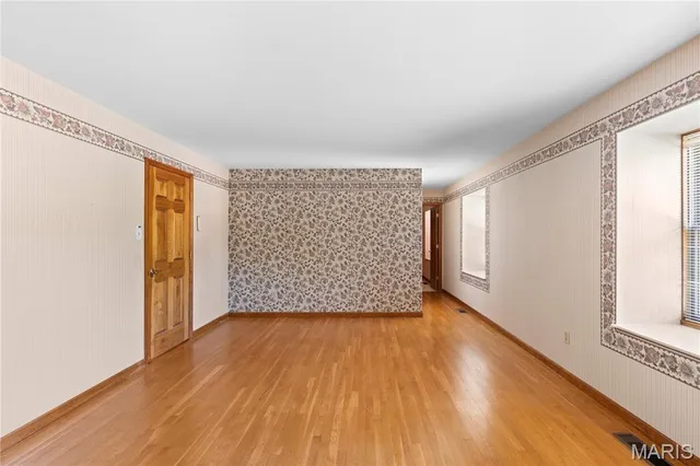 $385,000 | 912 Indian Hills Drive, St. Charles, MO 63301