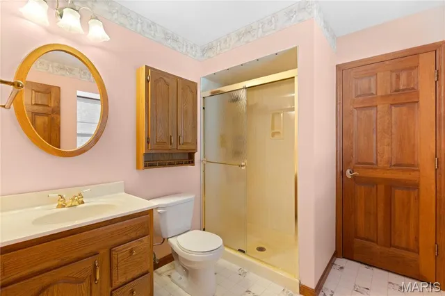 $385,000 | 912 Indian Hills Drive, St. Charles, MO 63301