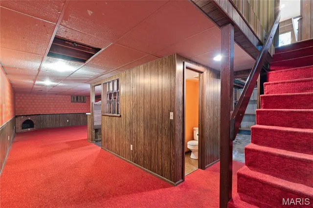 $385,000 | 912 Indian Hills Drive, St. Charles, MO 63301