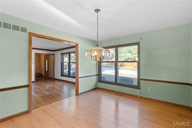 $385,000 | 912 Indian Hills Drive, St. Charles, MO 63301