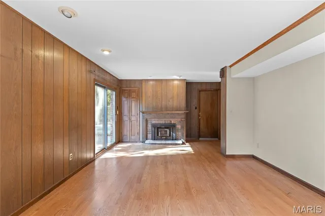 $385,000 | 912 Indian Hills Drive, St. Charles, MO 63301