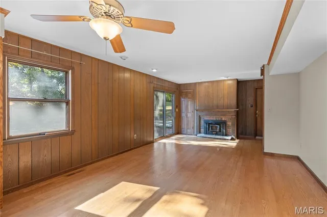 $385,000 | 912 Indian Hills Drive, St. Charles, MO 63301