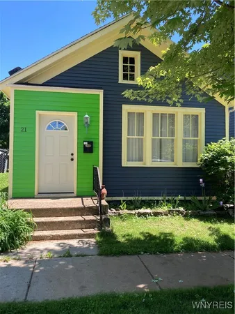 $1,850 | 21 College Street, Buffalo, NY 14201