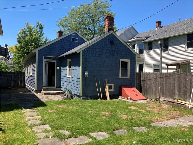 $1,850 | 21 College Street, Buffalo, NY 14201