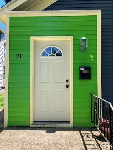 $1,850 | 21 College Street, Buffalo, NY 14201