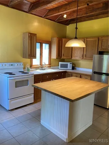 $1,850 | 21 College Street, Buffalo, NY 14201