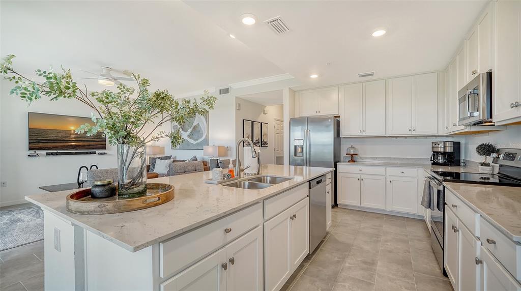 18028 Gawthrop Drive, Unit 306 Bradenton, FL 34211 - Photo 18 of 65