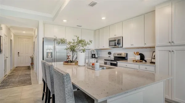 $6,000 | 18028 Gawthrop Drive, Unit 306, Bradenton, FL 34211