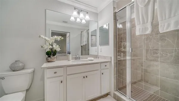 $6,000 | 18028 Gawthrop Drive, Unit 306, Bradenton, FL 34211