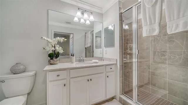 $6,000 | 18028 Gawthrop Drive, Unit 306, Bradenton, FL 34211