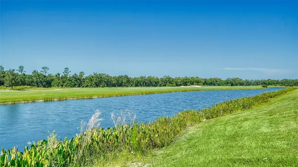 $6,000 | 18028 Gawthrop Drive, Unit 306, Bradenton, FL 34211