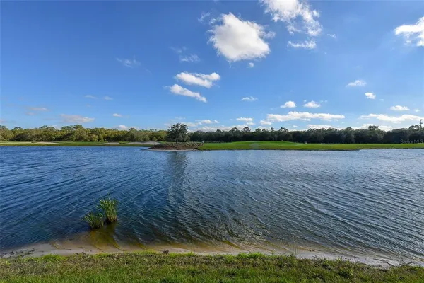 $6,000 | 18028 Gawthrop Drive, Unit 306, Bradenton, FL 34211
