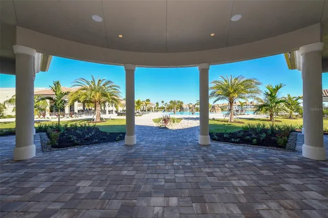 $6,000 | 18028 Gawthrop Drive, Unit 306, Bradenton, FL 34211