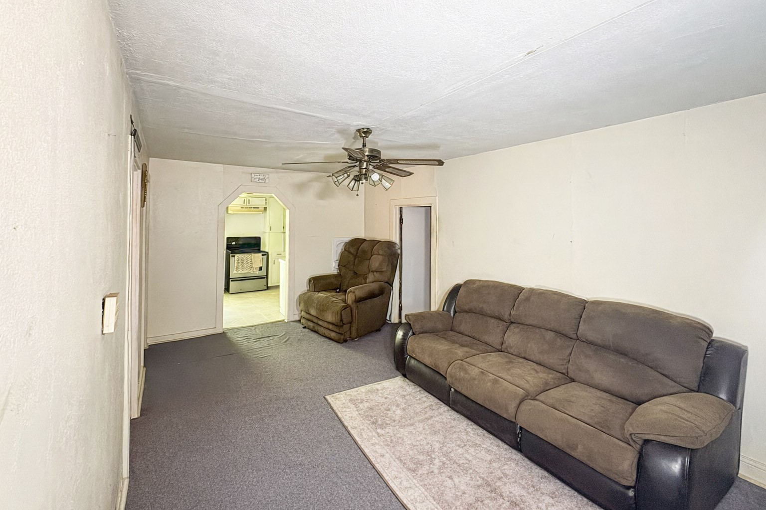 2499 Charlotte Road Orange, TX 77632 - Photo 3 of 12