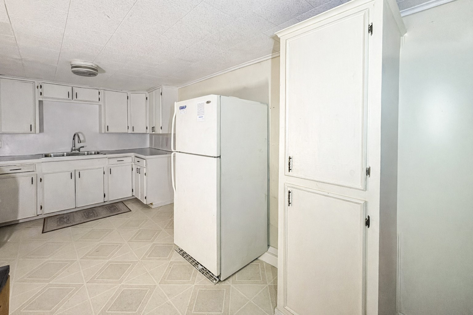 2499 Charlotte Road Orange, TX 77632 - Photo 7 of 12