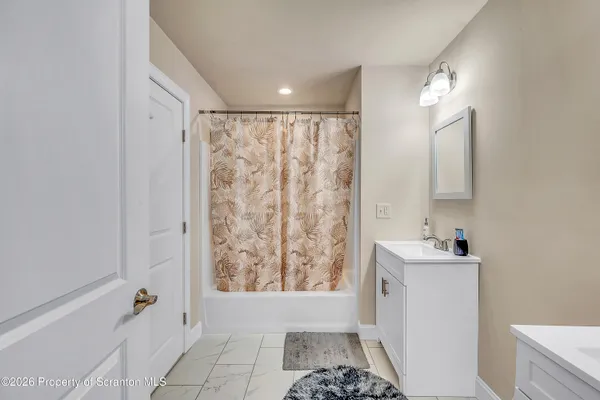 $2,800 | 12 Anna Drive, Wilkes Barre, PA 18706