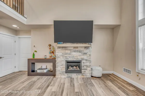 $2,800 | 12 Anna Drive, Wilkes Barre, PA 18706