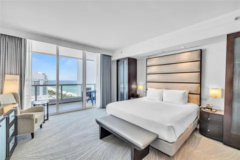 $2,990,000 | 4391 Collins Avenue, Unit 17061707, Miami Beach, FL 33140