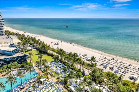 $2,990,000 | 4391 Collins Avenue, Unit 17061707, Miami Beach, FL 33140
