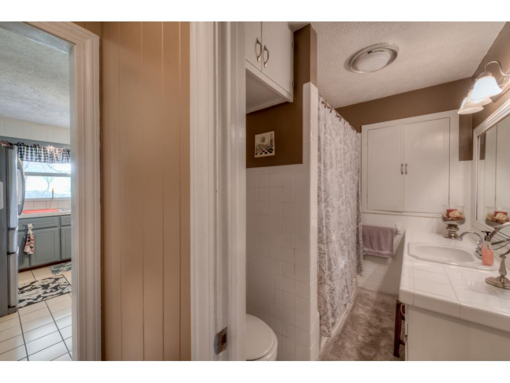 4097 Reedy Creek Road Bristol, VA 24202 - Photo 17 of 34 Photo 17