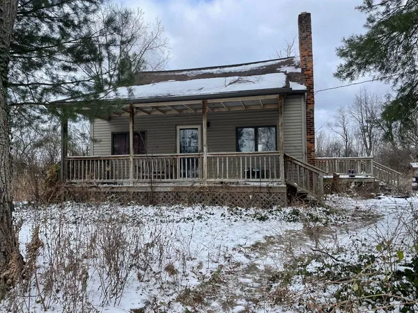 $250,000 | 300 Cleveland Street, Chelsea, MI 48118