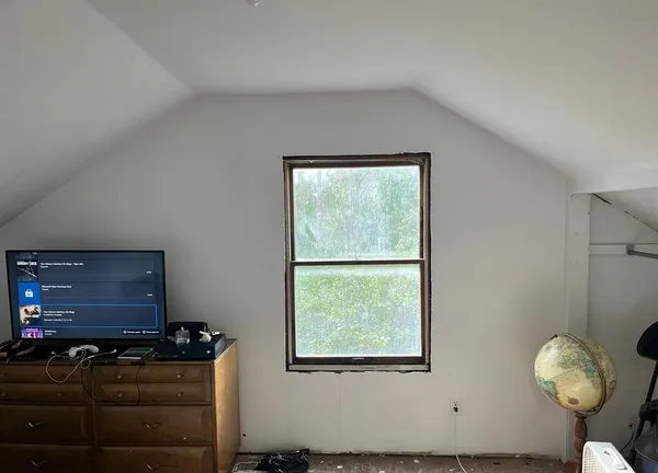 $250,000 | 300 Cleveland Street, Chelsea, MI 48118