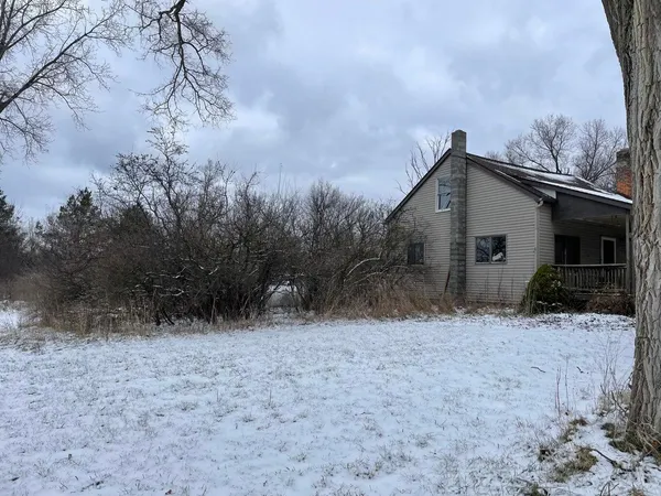 $250,000 | 300 Cleveland Street, Chelsea, MI 48118