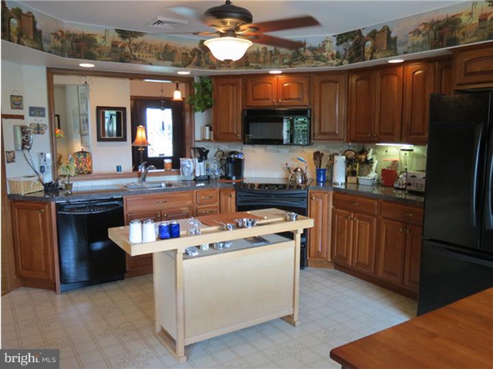 232 Tollgate Road Quakertown, PA 18951 - Photo 8 of 10 Gallery Image 8