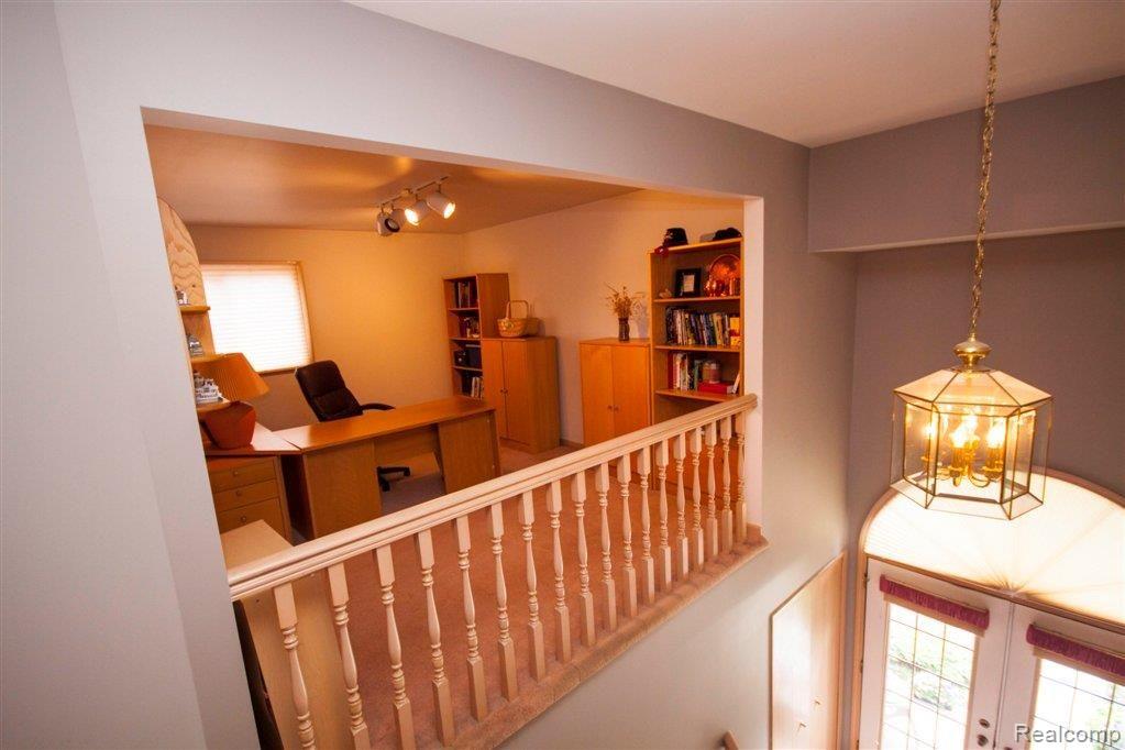 44725 Glengarry Road Canton, MI 48188 - Photo 17 of 20 Upstairs Foyer