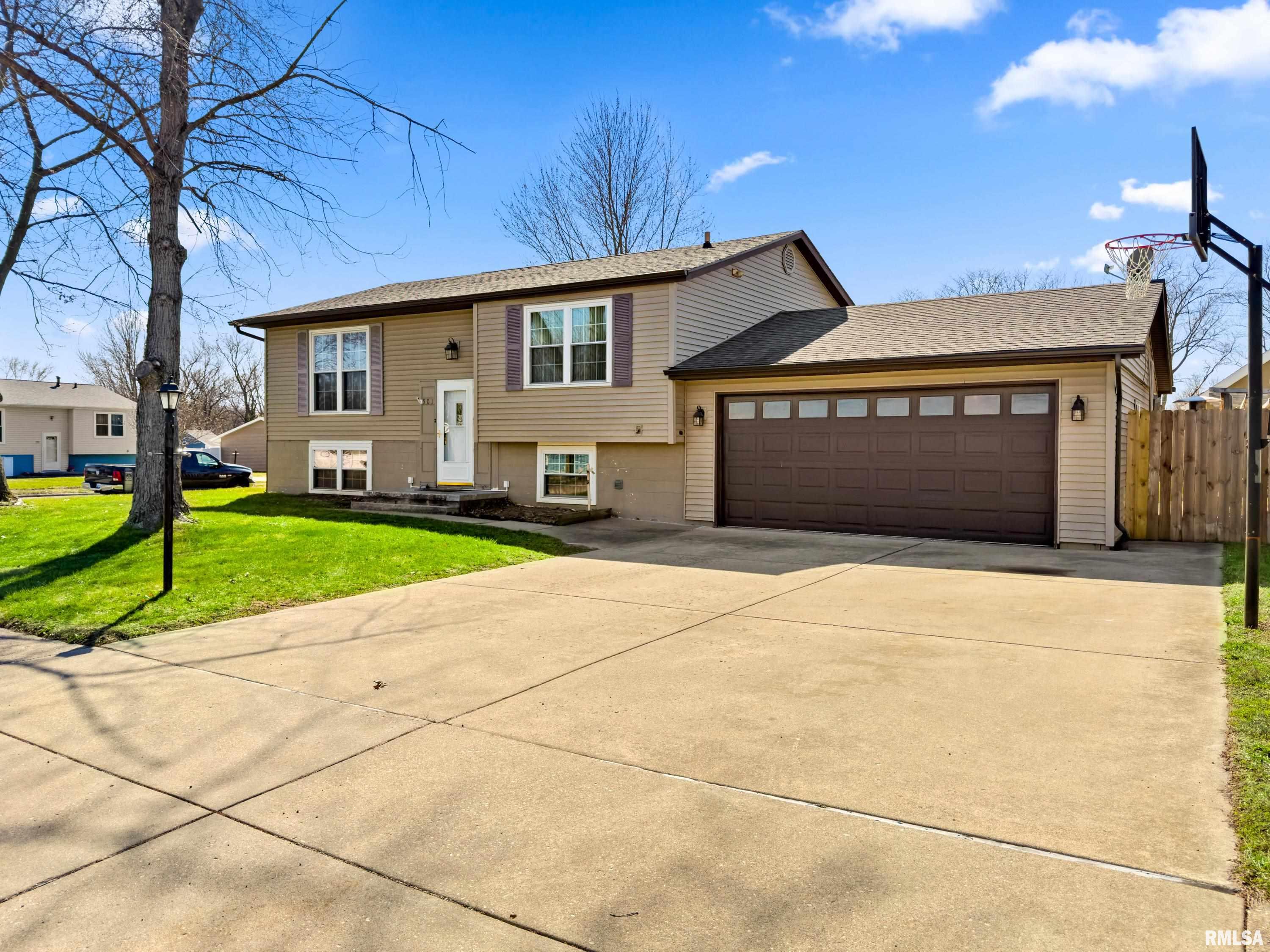 501 Pontiac Road Marquette Heights, IL 61554 - Photo 2 of 34