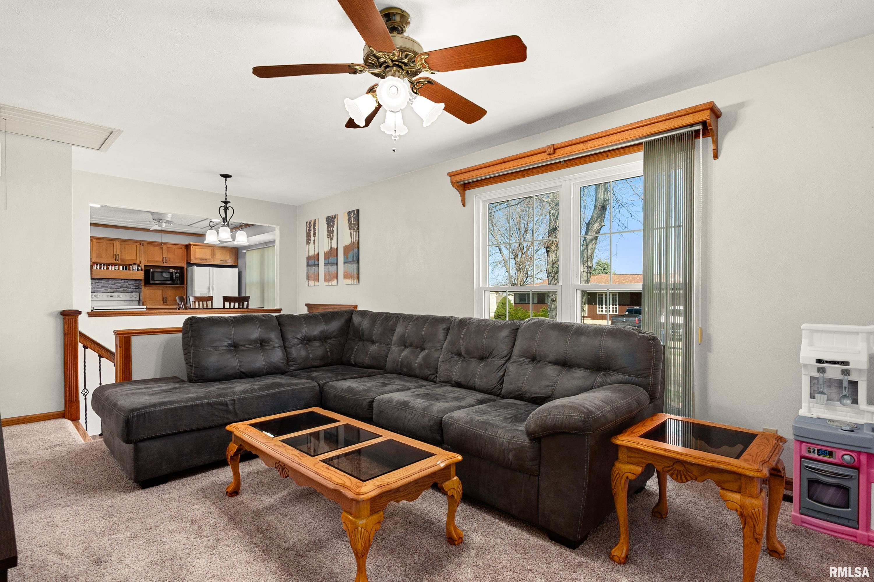501 Pontiac Road Marquette Heights, IL 61554 - Photo 7 of 34