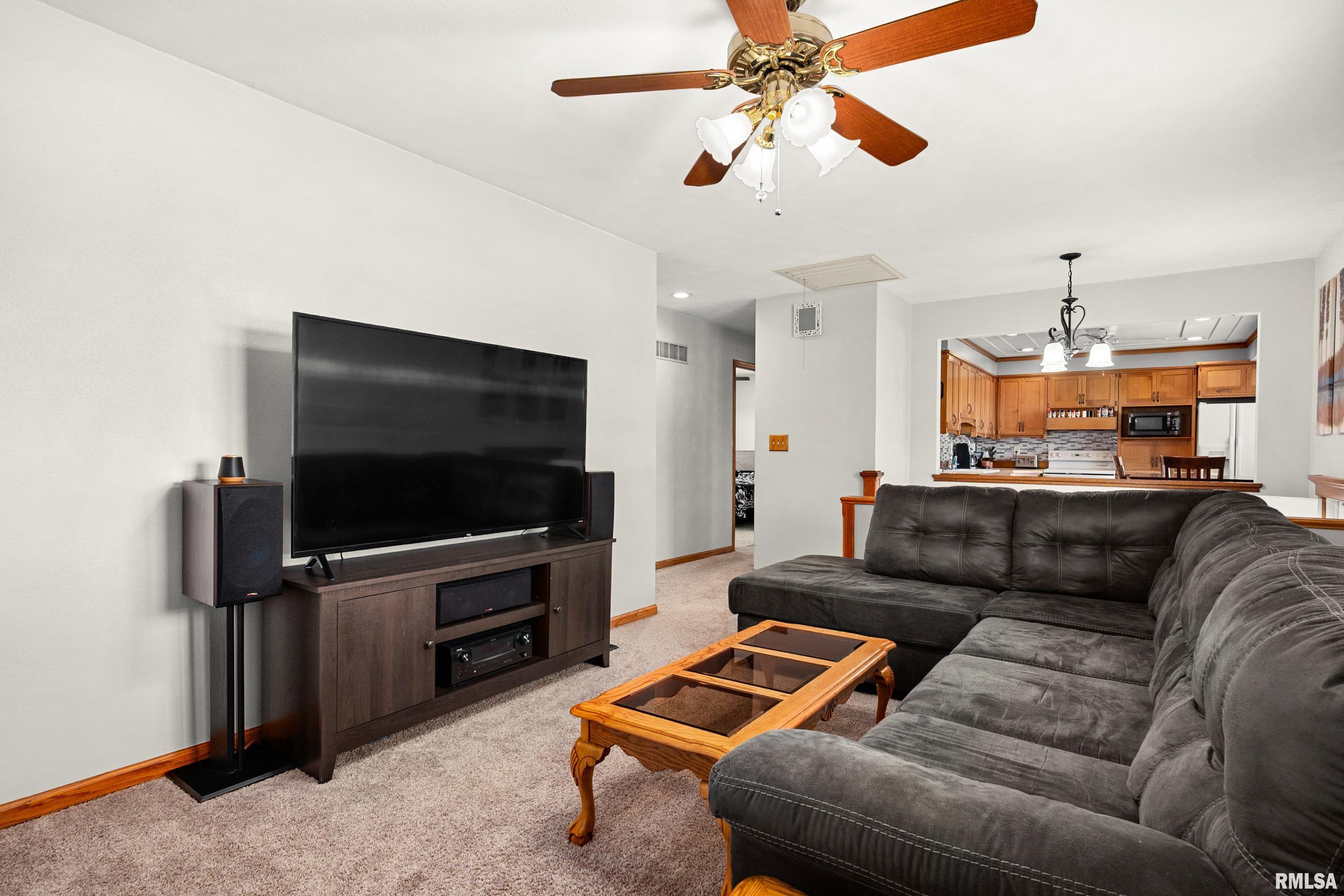 501 Pontiac Road Marquette Heights, IL 61554 - Photo 8 of 34