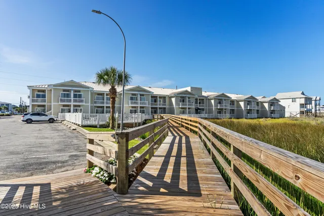 $149,900 | 602 West Fort Macon Road, Unit 117, Atlantic Beach, NC 28512