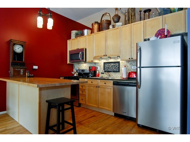 417 South Jefferson Street, Unit 202B Chicago, IL 60607 - Photo 3 of 8