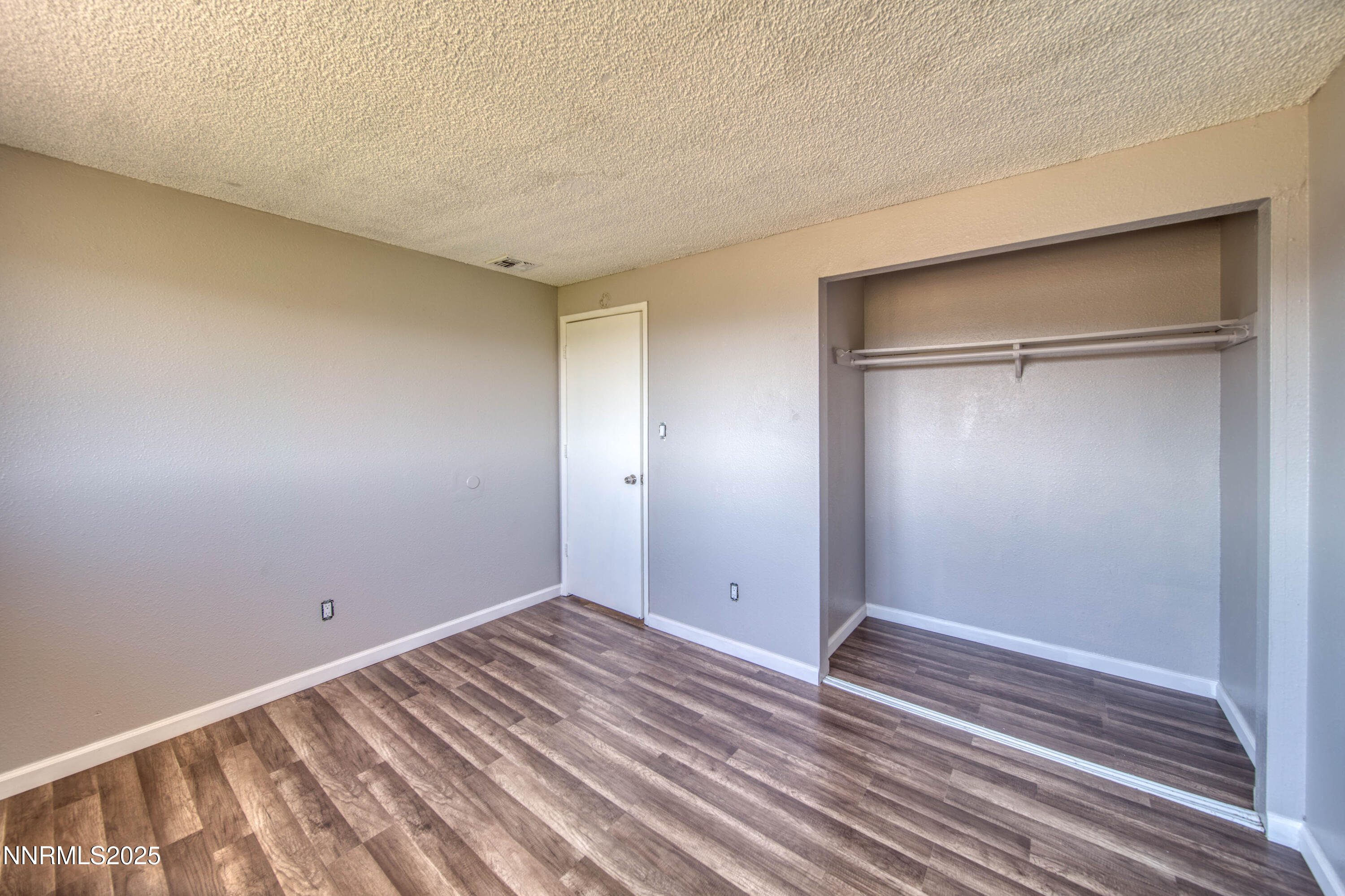11590 Tupelo Street Reno, NV 89506 - Photo 15 of 19 a view of room