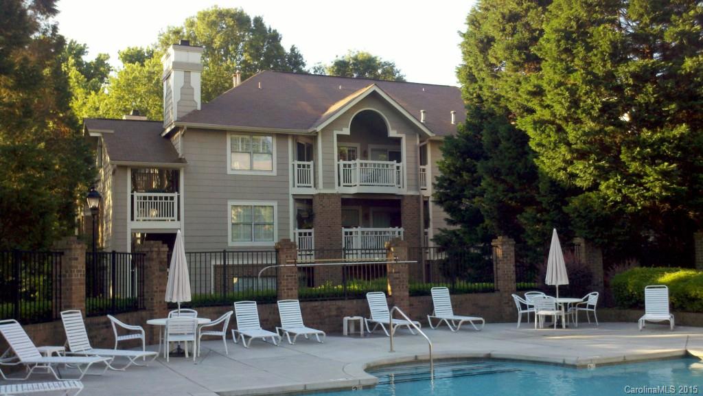 5001 Sharon Road, Unit I Charlotte, NC 28210 - Photo 4 of 10 Gallery Image 4