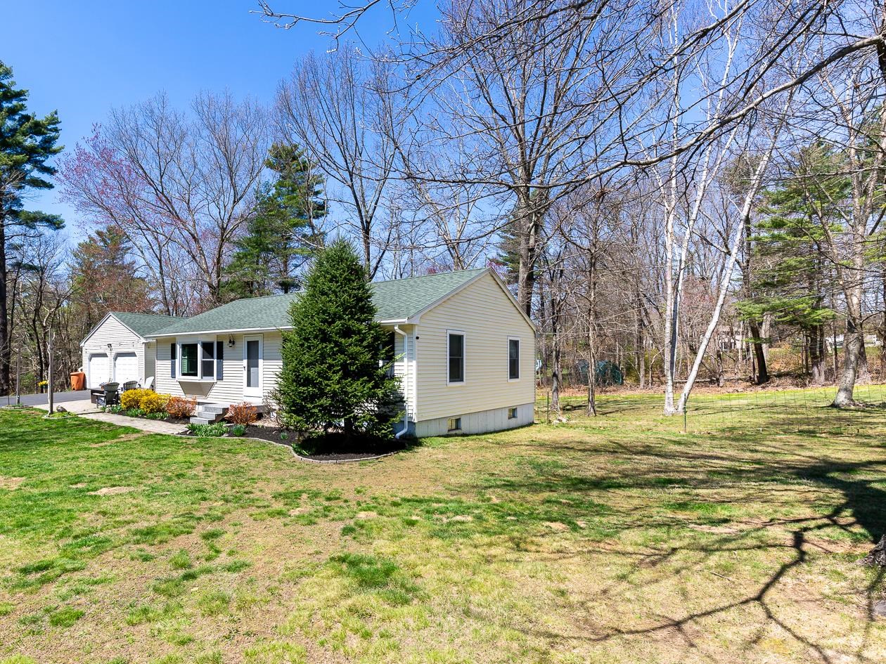 8 Laurel Lane Stratham, NH 03885 - Photo 29 of 32