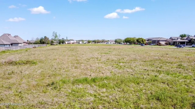 $750,000 | 400 Blk Albertson Parkway, Broussard, LA 70518