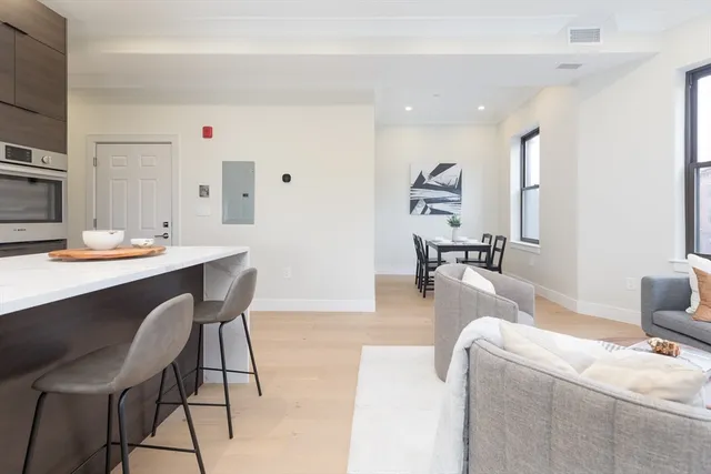 $4,350 | 577 Massachusetts Avenue, Unit 3, Boston, MA 02118