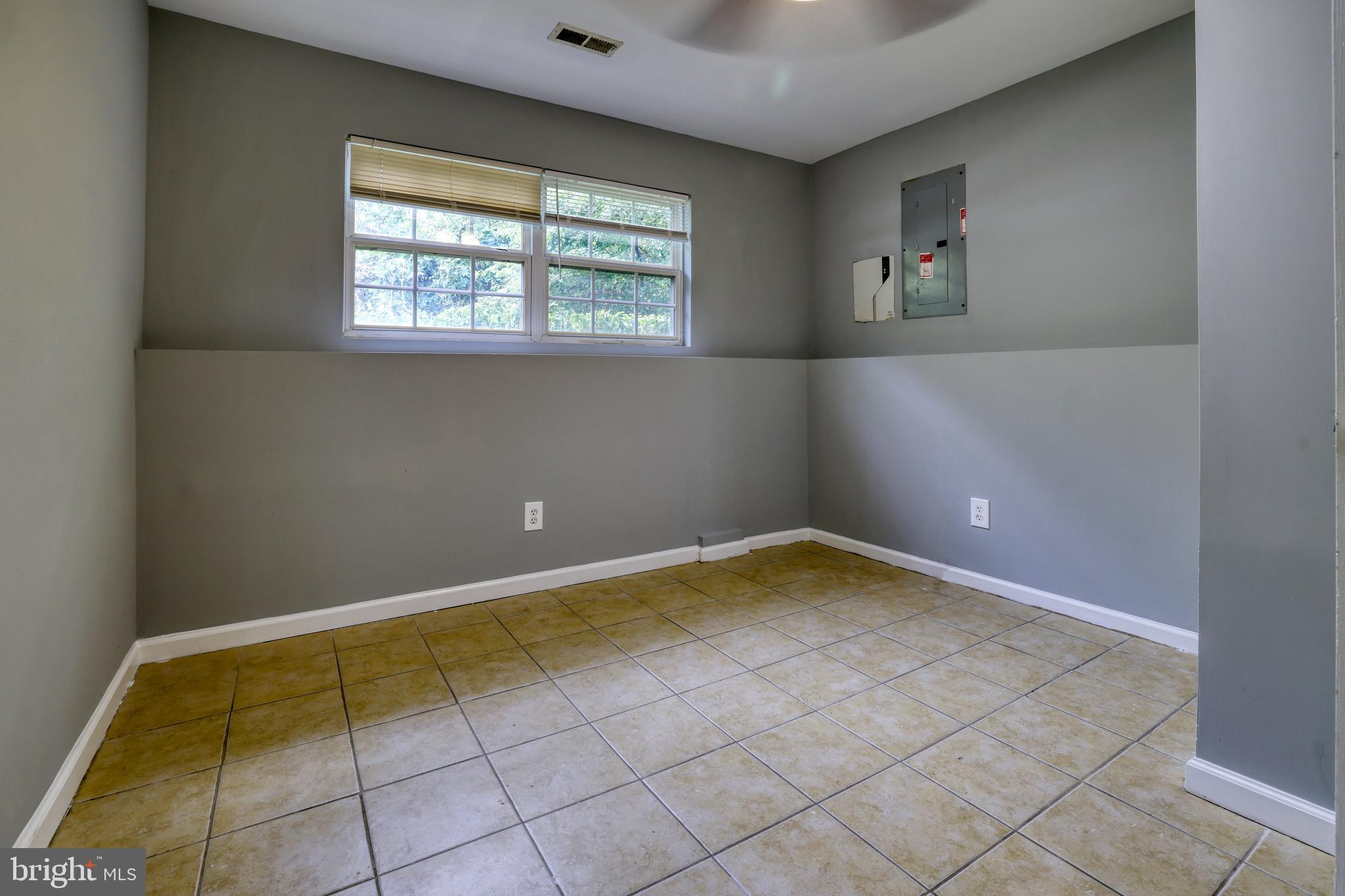 30 Flaxleaf Court Baltimore, MD 21221 - Photo 21 of 27 Fourth Bedroom